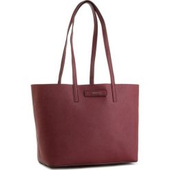 Torebka DKNY - Brayden Md Rvrsbl Tote R83AZ757 Blood Rd/Wr Gry XOG. Szare torebki klasyczne damskie DKNY, bez wzorów, ze skóry ekologicznej, klasyczne, bez dodatków. W wyprzedaży za 449,00 zł.
