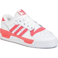 Buty adidas - Rivalry Low W EF6431 Ftwwht/Ftwwht/Shored. Białe buty sportowe damskie Adidas, bez wzorów, ze skóry ekologicznej, sportowe. Za 379,00 zł.