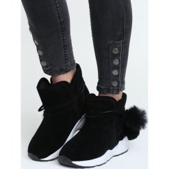 Czarne Śniegowce Diamond Heart. Czerwone buty zimowe damskie marki Reserved, na niskim obcasie. Za 59,99 zł.