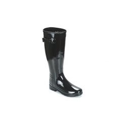 Kalosze Hunter REFINED BACK ADJ STUD TALL. Czarne kalosze damskie Hunter, bez wzorów, z kauczuku. W wyprzedaży za 655,20 zł.