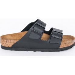 Birkenstock - Klapki Arizona BS. Czarne klapki damskie Birkenstock, bez wzorów, ze skóry, bez obcasa. W wyprzedaży za 219,90 zł.