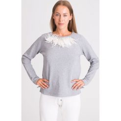 SZARA BLUZA LIU JO Z PIÓRAMI I DŻETAMI. Szare bluzy damskie Liu Jo, s, z aplikacjami, bez rękawów, bez kaptura. Za 295,00 zł.