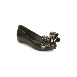 Baleriny Melissa ULTRAGIRL SWEET XVI. Czarne baleriny damskie Melissa, bez wzorów, bez obcasa. Za 239,20 zł.