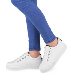 Buty sportowe damskie N/M CC-2 Biało - Czarne. Czarne buty sportowe damskie N/M, z aplikacjami, z tworzywa sztucznego, eleganckie, trekkingowe. Za 59,00 zł.