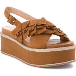 Sandały BRUNO PREMI - Comoscio + Itter R4605X Cuoio/Platino. Pomarańczowe klapki damskie Bruno Premi, bez wzorów, ze skóry, bez obcasa. W wyprzedaży za 359,00 zł.