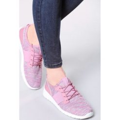 Różowe Buty Sportowe Ligation. Różowe buty sportowe damskie Born2be, bez wzorów, sportowe. Za 59,99 zł.