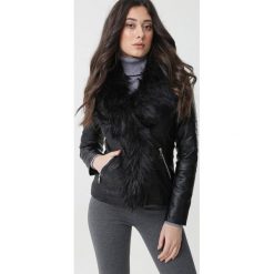 Czarna Ramoneska Dione. Czarne kurtki damskie Born2be, na wiosnę, s, bez wzorów, z futra, rockowe, długie, bez kaptura. Za 199,99 zł.