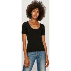 Marciano Guess - T-shirt. Czarne bluzki damskie MARCIANO GUESS, s, z aplikacjami, z wiskozy, casualowe, z okrągłym kołnierzem, z krótkim rękawem. Za 549,90 zł.