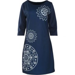Granatwo-Biała Sukienka Remember. Białe sukienki mini marki Born2be, xl. Za 39,99 zł.