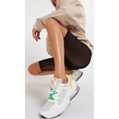 Białe Sneakersy Euphenea. Białe sneakersy damskie Renee. Za 99,99 zł.