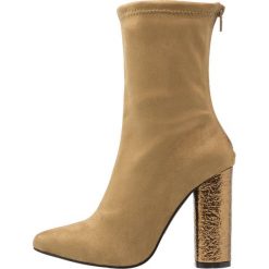 Botki damskie: Public Desire UNIVERSE Botki na obcasie desert khaki