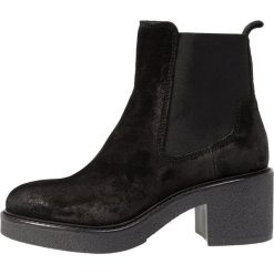 Janet Sport Botki na platformie black. Brązowe botki damskie lity marki Janet Sport, sportowe. Za 759,00 zł.
