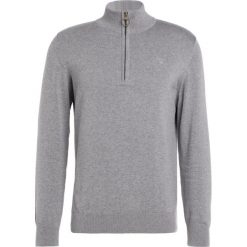 Swetry klasyczne męskie: Barbour HALF ZIP Sweter grey marl