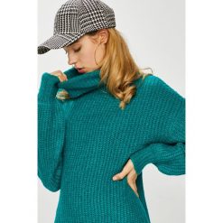 Noisy May - Sweter Gerda. Zielone golfy damskie Noisy May, l, z dzianiny, z krótkim rękawem. W wyprzedaży za 119,90 zł.
