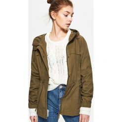 Parka z kapturem - Khaki. Brązowe parki męskie marki Cropp, l. Za 199,99 zł.