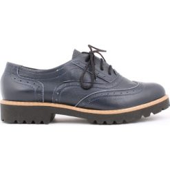 Półbuty - skóra naturalna - model 258 - kolor granatowy bąbelki. Niebieskie półbuty damskie Zapato, bez wzorów, ze skóry, bez obcasa, bez zapięcia. W wyprzedaży za 173,40 zł.