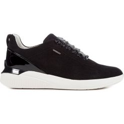Półbuty GEOX D THERAGON. Czerwone półbuty damskie Geox, bez wzorów, ze skóry, bez obcasa, bez zapięcia. Za 499,90 zł.