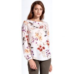 Bluzka z falbanką w kwiaty - 40. Bluzki damskie e-margeritka.pl, s, w kwiaty, z elastanu, eleganckie, z falbankami, z długim rękawem. Za 118,99 zł.