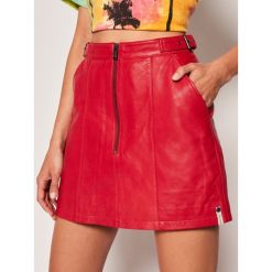 Spódnica skórzana One Teaspoon Cerise 23070. Czerwone spódniczki damskie One Teaspoon, xl, bez wzorów, ze skóry, mini. Za 969,00 zł.