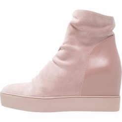 Botki damskie lity: Shoe The Bear TRISH Botki na koturnie rose