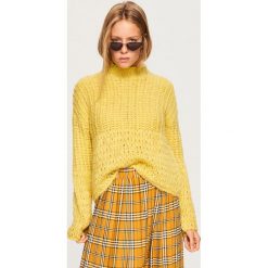 Sweter z domieszką wełny - Żółty. Żółte swetry klasyczne damskie Reserved, l, z wełny. Za 139,99 zł.