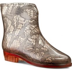 Kalosze MELISSA - Ankle Boots Socks Sp Ad 32034 Pink Denim 06203. Brązowe kalosze damskie Melissa, z tworzywa sztucznego, bez obcasa, bez zapięcia. W wyprzedaży za 129,00 zł.