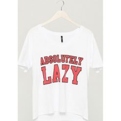 T-shirt z nadrukiem - Biały. Białe t-shirty damskie marki Sinsay, l, z nadrukiem. W wyprzedaży za 14,99 zł.