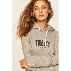 Tommy Jeans - Bluza. Różowe bluzy damskie Tommy Jeans, s, z aplikacjami, z elastanu, bez rękawów, z kapturem. W wyprzedaży za 319,90 zł.