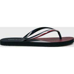 Tommy Hilfiger - Japonki. Szare klapki damskie TOMMY HILFIGER, bez wzorów, z materiału, bez obcasa. Za 139,90 zł.