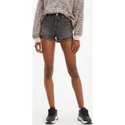 Levi's® 501® Szorty Szary. Szare szorty damskie s, bez wzorów, z bawełny. Za 240,95 zł.
