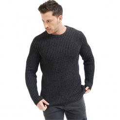 Sweter w kolorze szarym. Szare swetry klasyczne męskie marki True Prodigy, l, z okrągłym kołnierzem. W wyprzedaży za 139,95 zł.