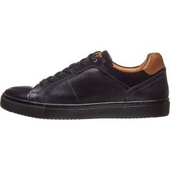 Skórzane sneakersy w kolorze granatowym. Czarne sneakersy męskie Otto Kern, na sznurówki. W wyprzedaży za 239,95 zł.