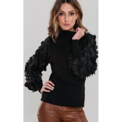 Czarny Sweter Floyd. Czarne swetry damskie Renee, s, z dzianiny, casualowe, długie. Za 129,99 zł.