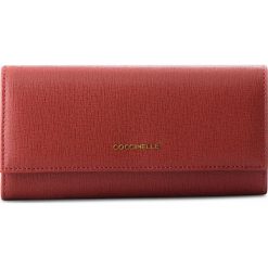 Duży Portfel Damski COCCINELLE - CW1 Metallic Saffiano E2 CW1 11 03 01 Bourgogne R00. Czerwone portfele damskie marki Coccinelle, ze skóry. W wyprzedaży za 369,00 zł.