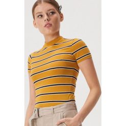 Bawełniana koszulka basic - Żółty. Żółte koszulki damskie Sinsay, s, z bawełny. Za 9,99 zł.