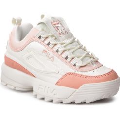 Sneakersy FILA - Disruptor Cb Low Wmn 1010604.02W Marshmallow/Salmon. Białe półbuty damskie Fila, ze skóry ekologicznej. W wyprzedaży za 279,00 zł.