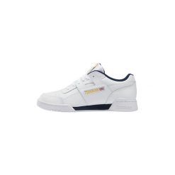 Buty Reebok Classic Buty Workout Plus. Białe trampki męskie Reebok Classic, bez wzorów, bez zapięcia. Za 379,00 zł.