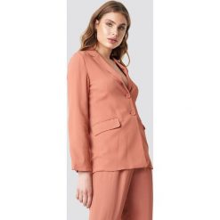 MANGO Marynarka Pinky - Orange. Pomarańczowe marynarki i żakiety damskie Mango. Za 323,95 zł.