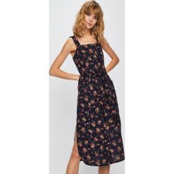 Answear - Sukienka. Sukienki damskie ANSWEAR, na co dzień, s, w kwiaty, z bawełny, casualowe, z dekoltem karo, bez rękawów, midi, proste. W wyprzedaży za 79,90 zł.