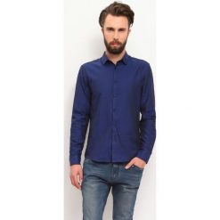 KOSZULA DŁUGI RĘKAW MĘSKA. Szare koszule męskie marki Top Secret, m, eleganckie, z długim rękawem. W wyprzedaży za 39,99 zł.