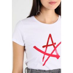 Koszulki polo: Armani Exchange Tshirt z nadrukiem white