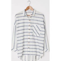 Koszula oversize w paski - Niebieski. Niebieskie koszule damskie House, s, w paski, bez kołnierzyka, bez rękawów. W wyprzedaży za 49,99 zł.