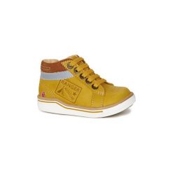 Buty Dziecko GBB QUITO. Żółte trampki chłopięce GBB, bez wzorów, bez zapięcia. Za 209,40 zł.