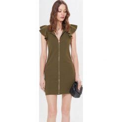 Mini sukienka z zamkiem - Khaki. Brązowe sukienki damskie Mohito, s, bez wzorów, bez kołnierzyka, bez rękawów, mini. Za 99,99 zł.