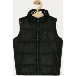 Tommy Hilfiger - Bezrękawnik dziecięcy 104-176 cm. Czerwone kurtki chłopięce TOMMY HILFIGER, bez wzorów, z poliesteru, bez kaptura. Za 429,90 zł.