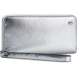 Duży Portfel Damski CALVIN KLEIN JEANS - Ckj Banner Sml Ziparound K60K606168 PE6. Szare portfele damskie Calvin Klein Jeans, bez wzorów, z jeansu. Za 299,00 zł.