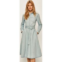 Polo Ralph Lauren - Sukienka jeansowa. Niebieskie sukienki damskie Polo Ralph Lauren, na co dzień, w paski, z bawełny, casualowe, polo, z długim rękawem, długie, midi, rozkloszowane. W wyprzedaży za 699,90 zł.