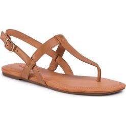 Sandały UGG - W Dinuba 1112679 Alm. Pomarańczowe klapki damskie Ugg, bez wzorów, ze skóry ekologicznej, bez obcasa, na obcasie. Za 259,00 zł.