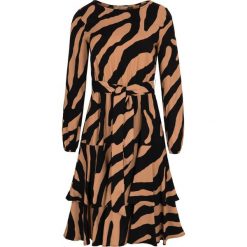 Sukienka Pennyblack. Kombinezony damskie xs, bez wzorów, z włoskim kołnierzykiem, bez rękawów. Za 399,00 zł.