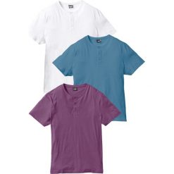 Shirt z dekoltem henley (3 szt.) bonprix jagodowy + niebieski dżins + biały. Fioletowe koszulki męskie bonprix, s, bez wzorów, bez kołnierzyka, bez rękawów. Za 89,97 zł.
